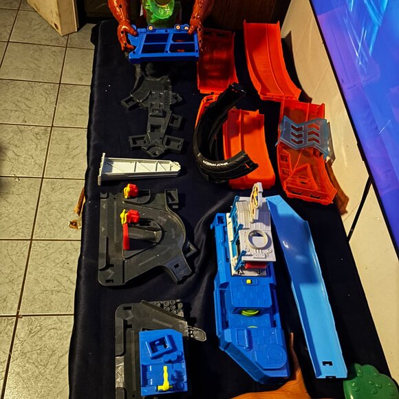 🌀 ENTER THE MANDELA EFFECT: The Ultimate Mystery Toy Experience 🌀   Authentic - Picture 5 of 11